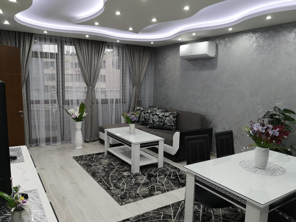 City Apartments - A Brand New Luxury & Comfy 2 Asenovgrad ภายนอก รูปภาพ