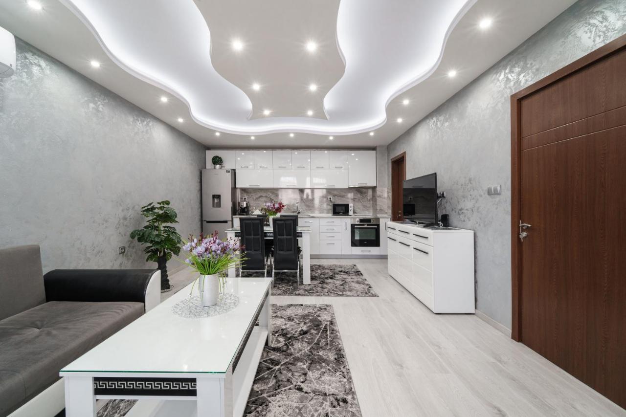 City Apartments - A Brand New Luxury & Comfy 2 Asenovgrad ภายนอก รูปภาพ