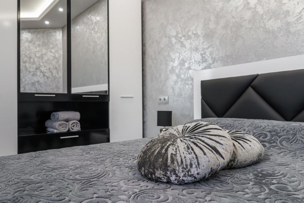 City Apartments - A Brand New Luxury & Comfy 2 Asenovgrad ภายนอก รูปภาพ